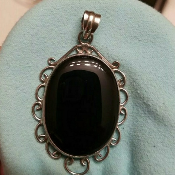 Vintage Onyx Pendant - Picture 1 of 4